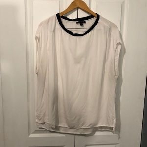 🛍 Banana Republic Top